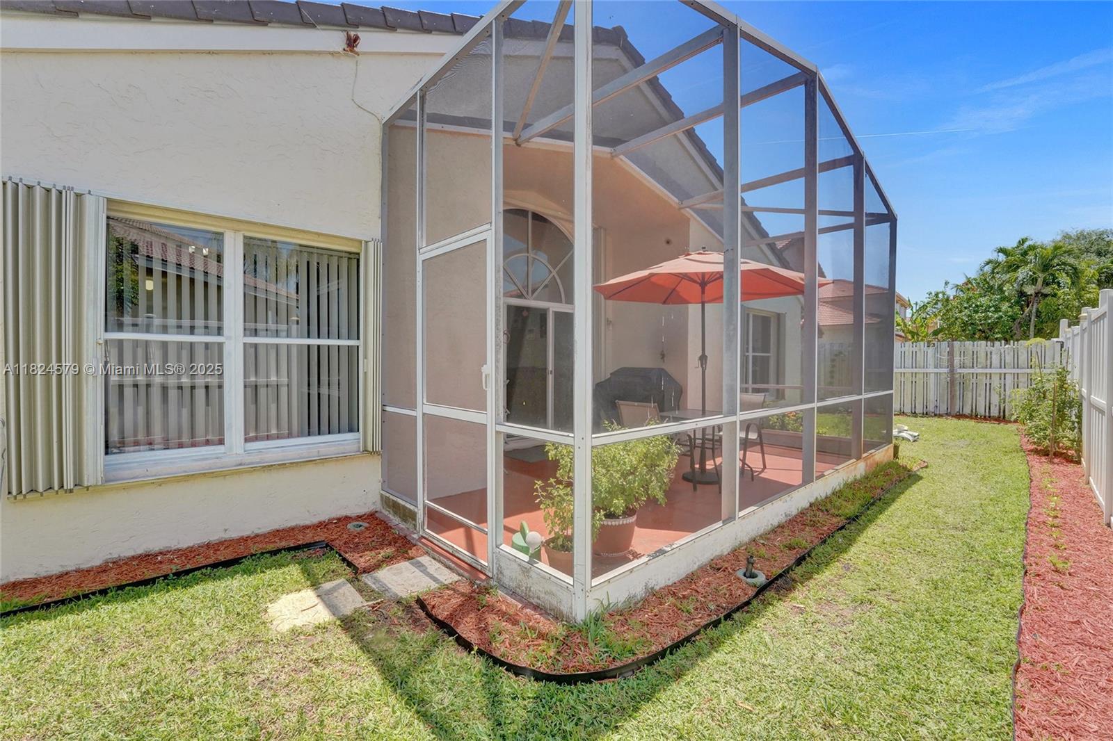 530 SW 182nd Way, Pembroke Pines, Florida image 11