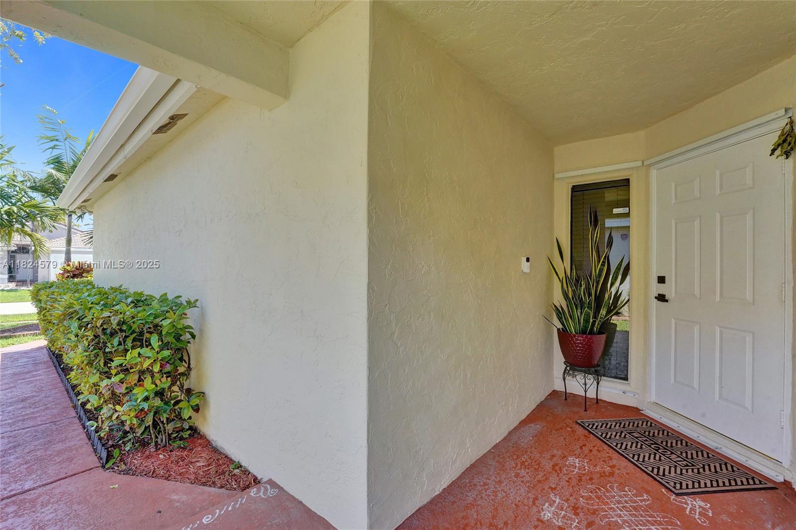 530 SW 182nd Way, Pembroke Pines, Florida image 13