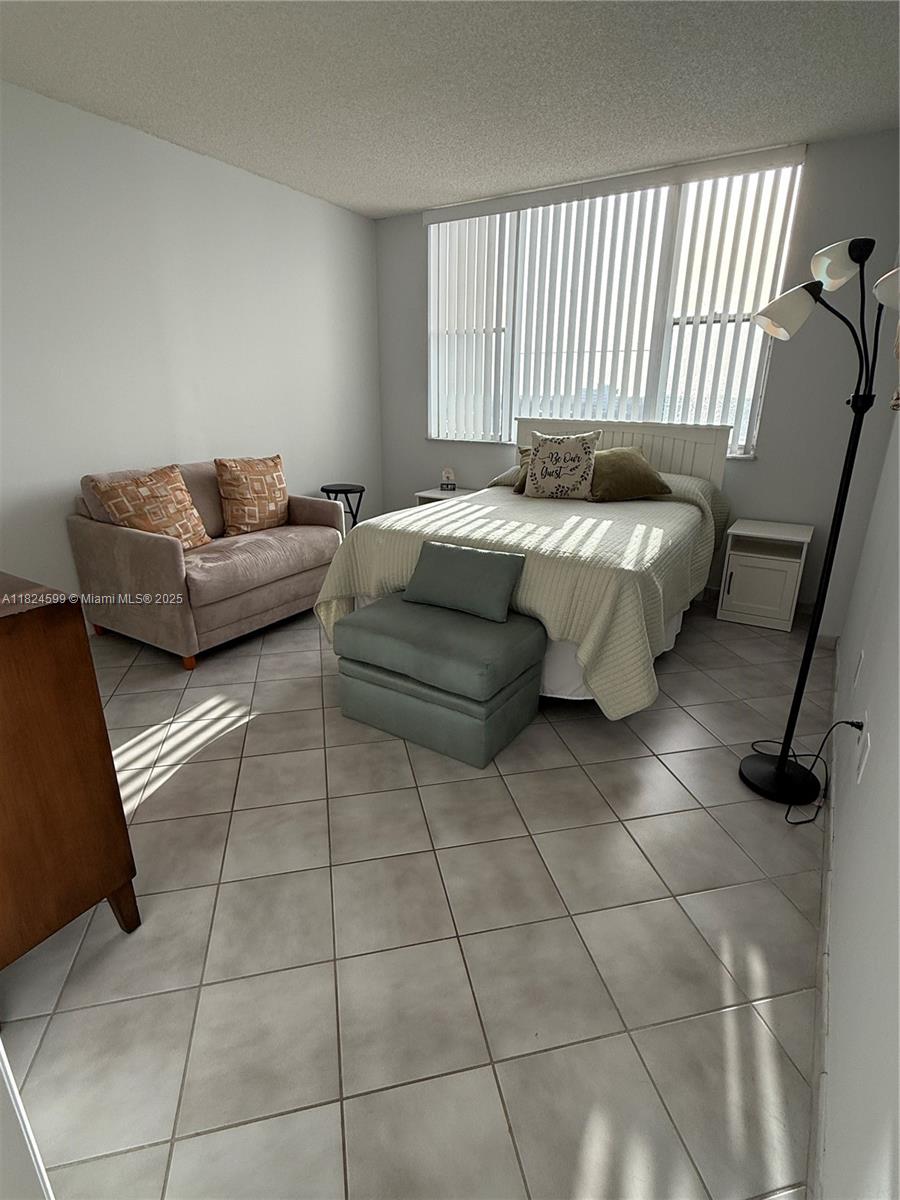 4001 Hillcrest Dr #710, Hollywood, Florida image 16