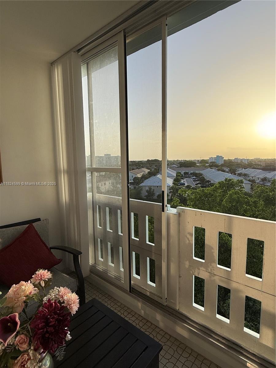 4001 Hillcrest Dr #710, Hollywood, Florida image 31