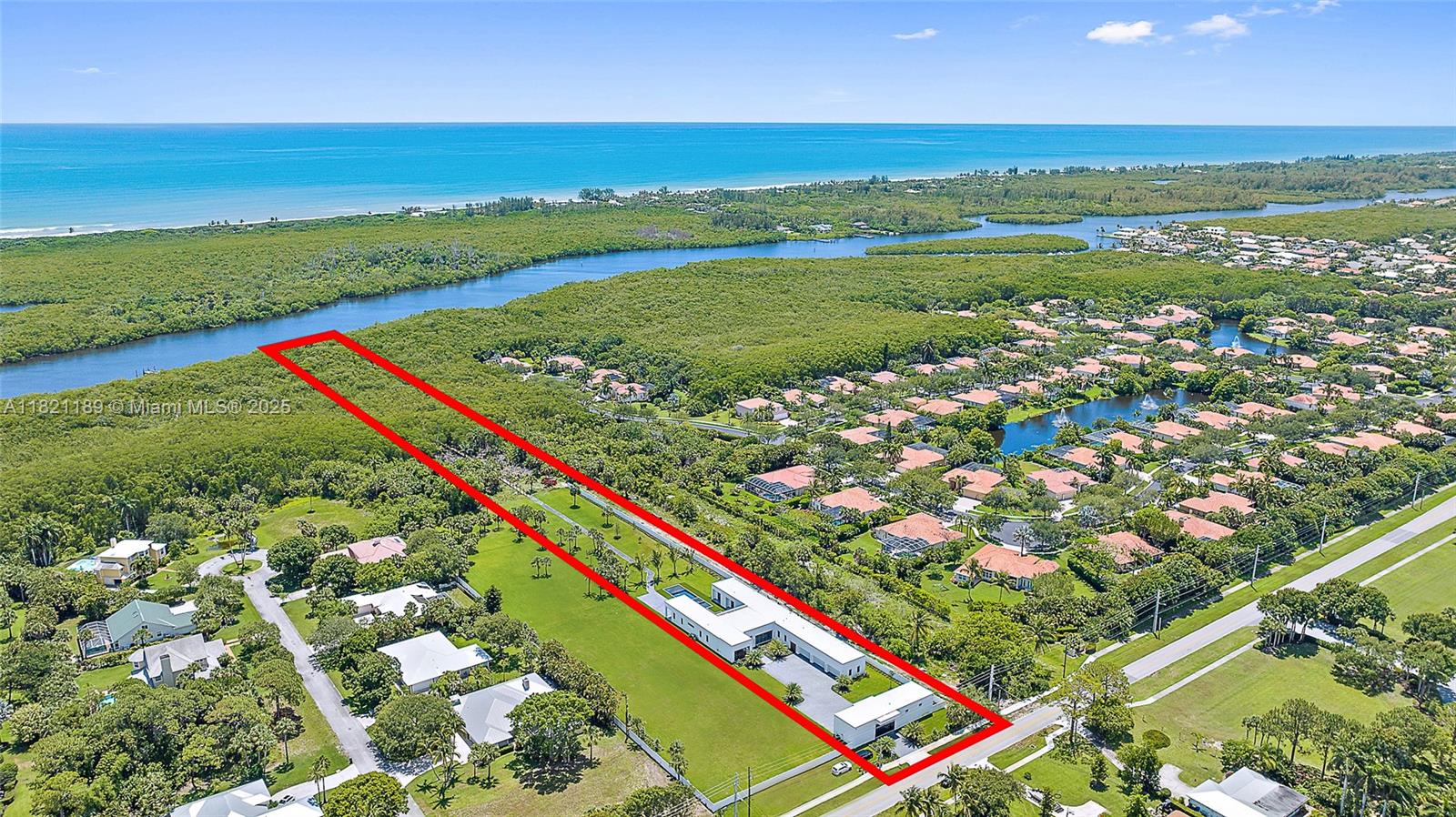 9741 Gomez Ave Hobe Sound, FL 33455