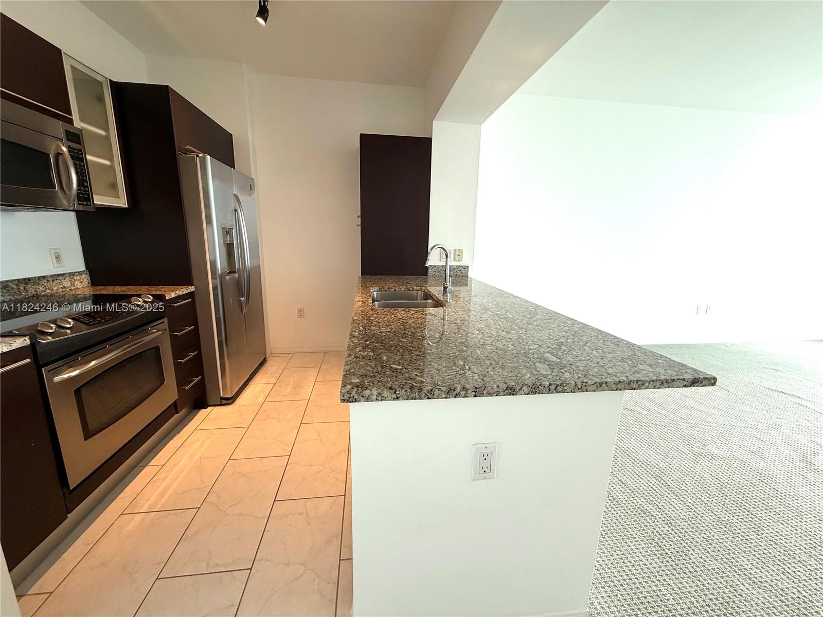 951 Brickell Ave #3703, Miami, Florida image 2