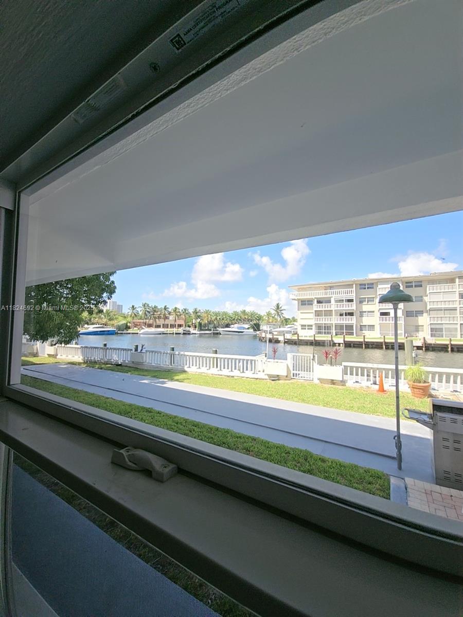 419 Golden Isles Dr #105, Hallandale Beach, Florida image 16