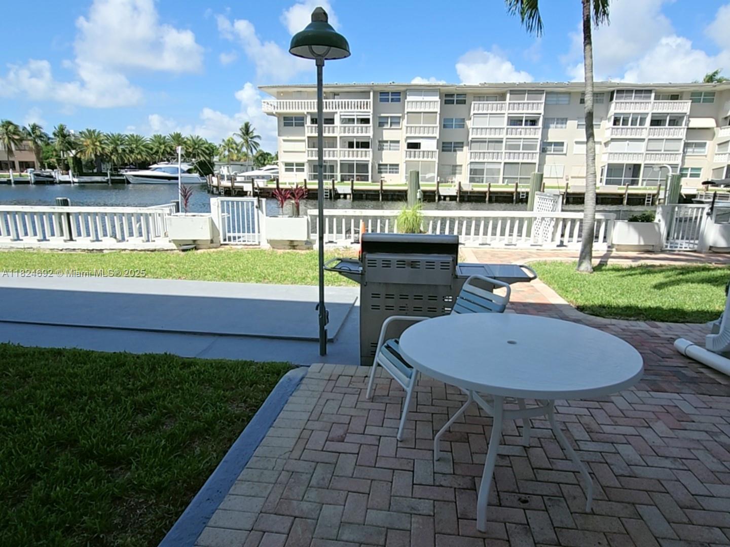 419 Golden Isles Dr #105, Hallandale Beach, Florida image 18
