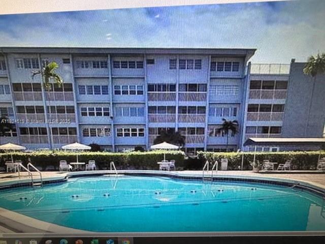 215 SE 3rd Ave #307B, Hallandale Beach, Florida image 3