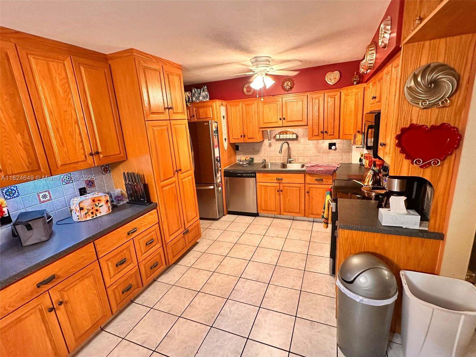 19348 SW 304th St, Homestead, Florida image 7