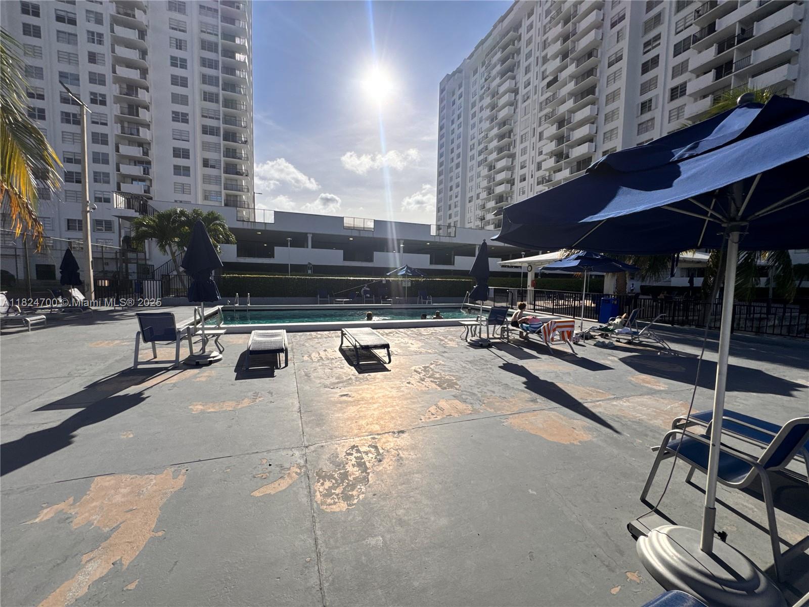2750 NE 183rd St #2103, Aventura, Florida image 29