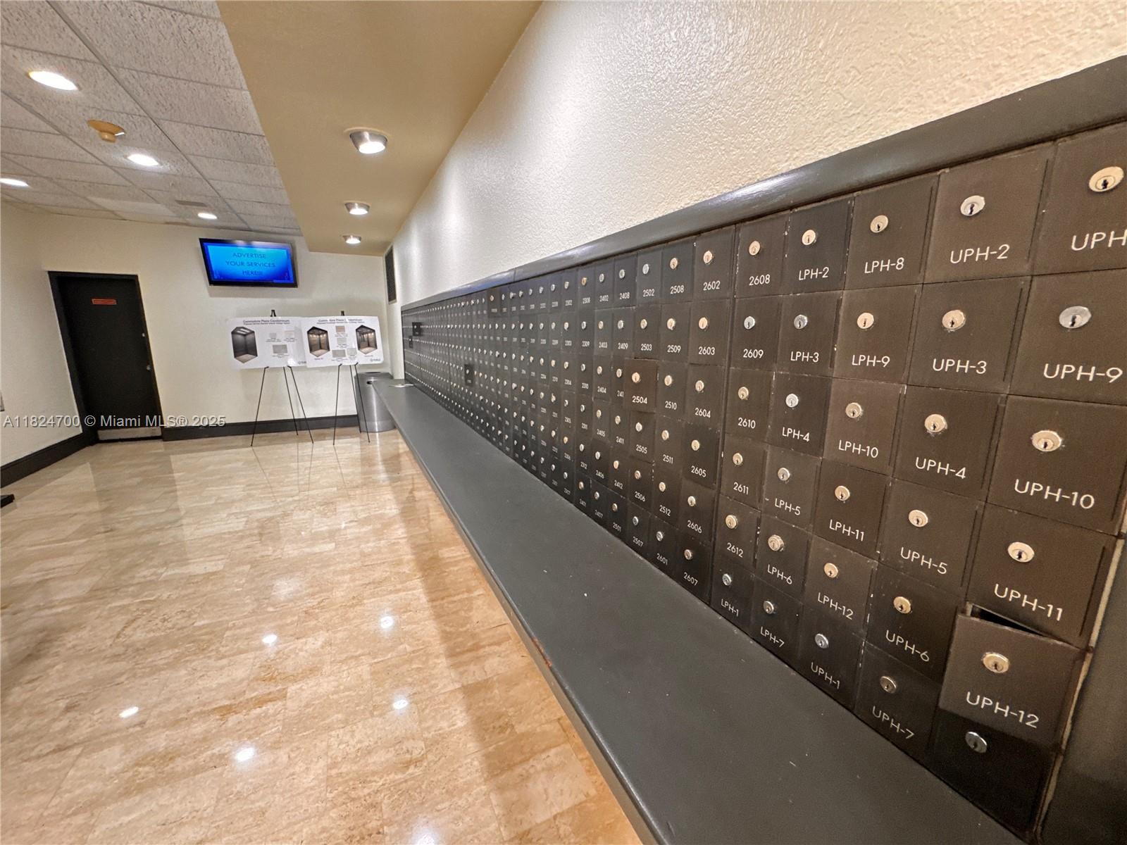 2750 NE 183rd St #2103, Aventura, Florida image 34