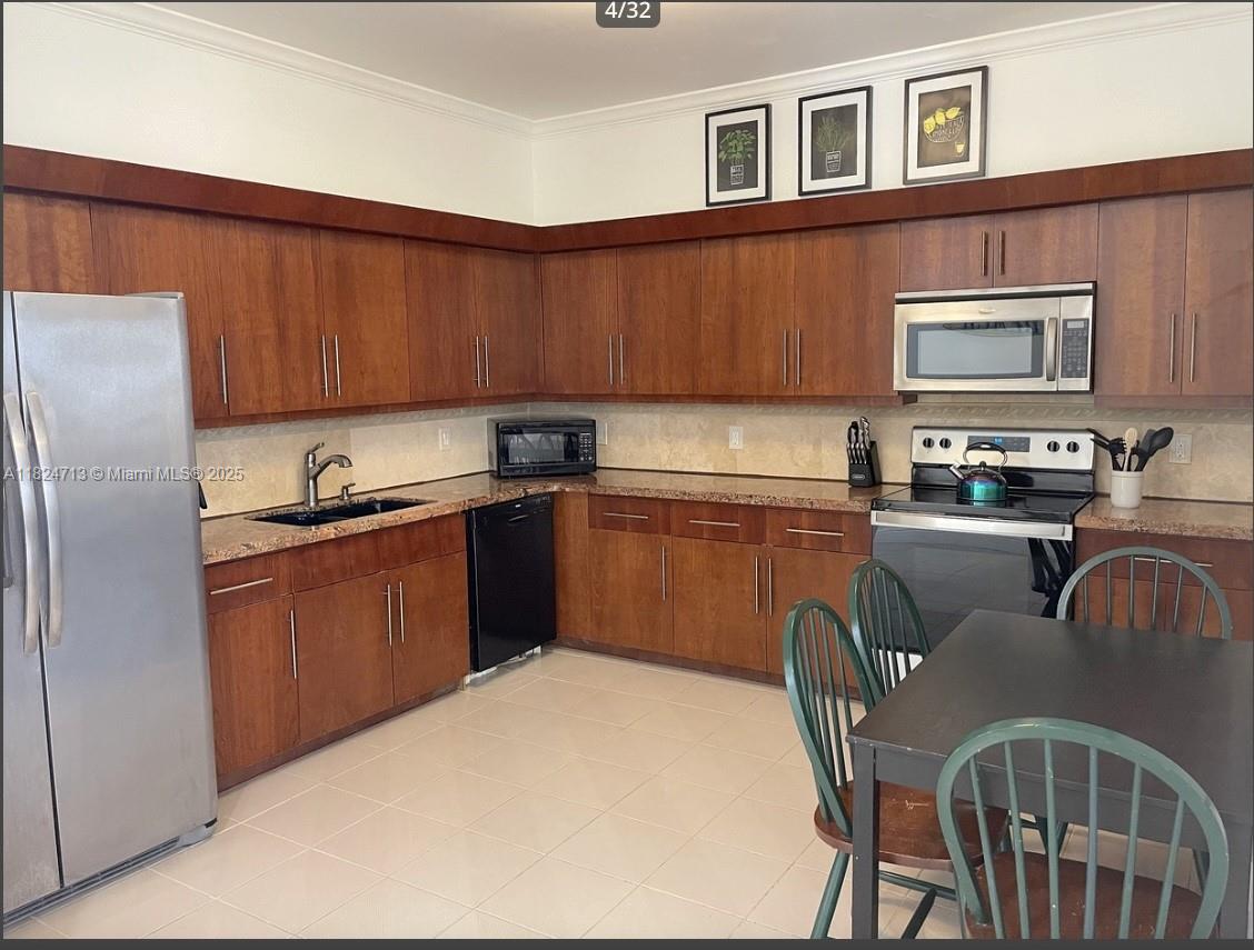326 Harrison St #303A, Hollywood, Florida image 8