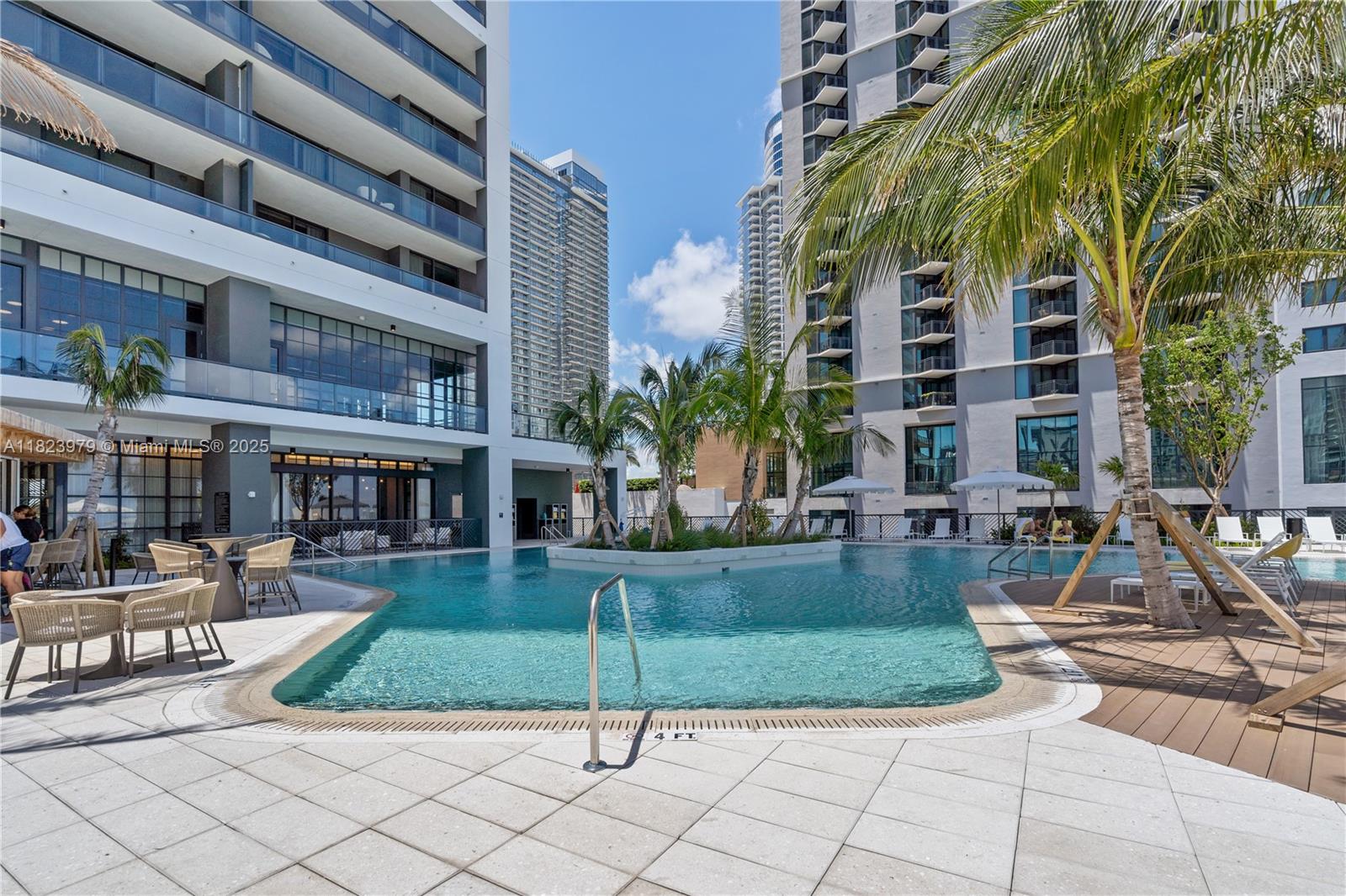 601 NE 1st Ave #2703, Miami, Florida image 38