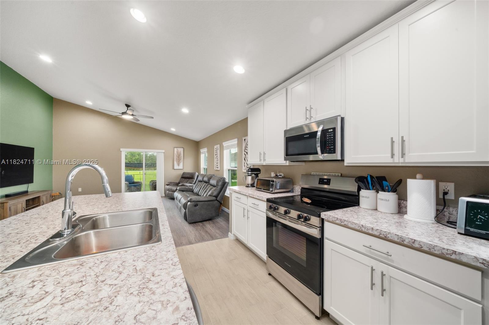 4728 Adrienne St, Sebring, Florida image 21