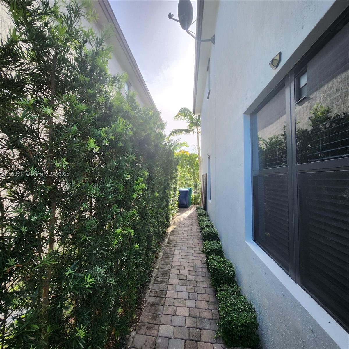 25111 SW 108th Ave, Homestead, Florida image 6