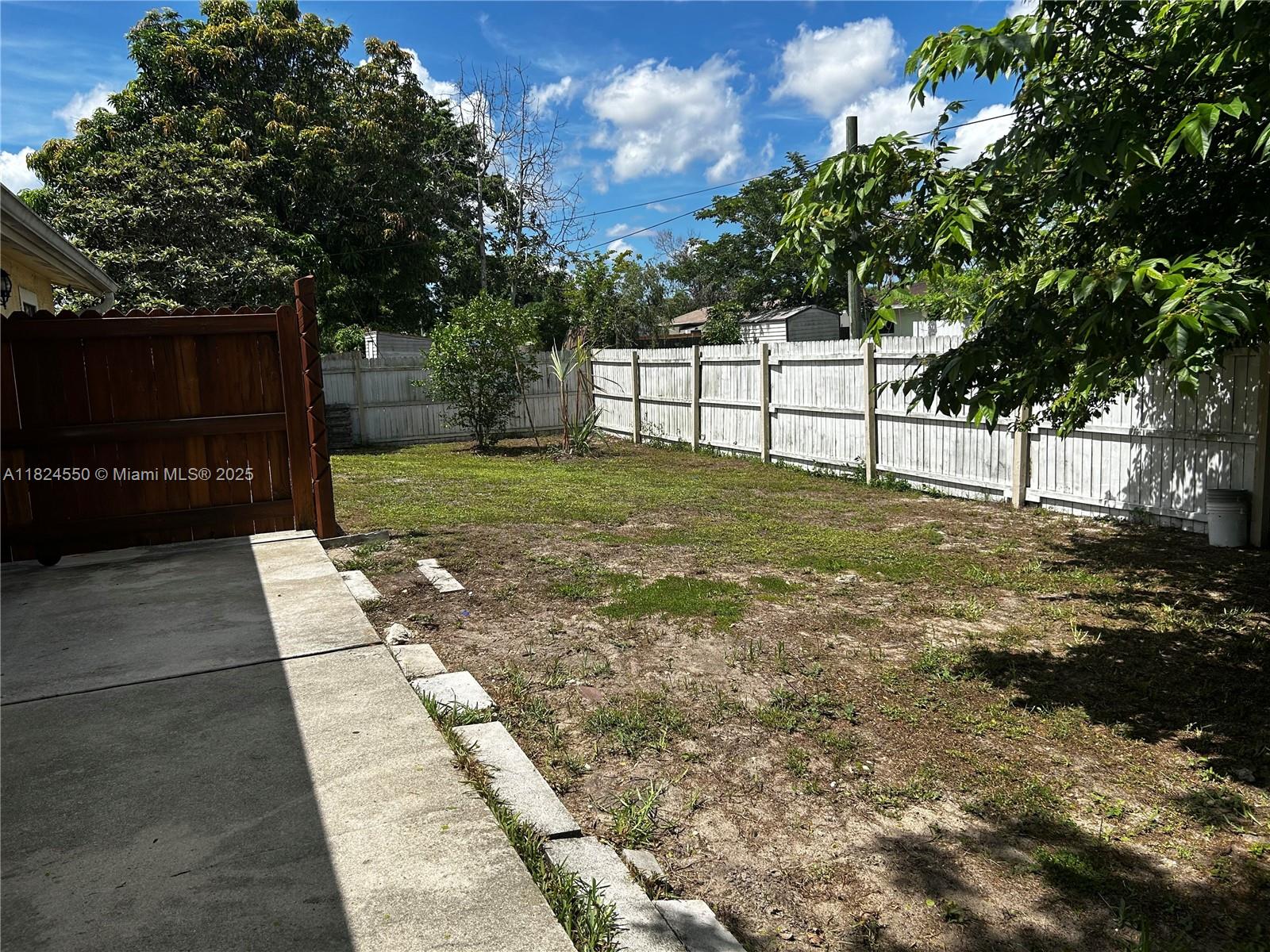 2161 41st, Naples, Florida image 4