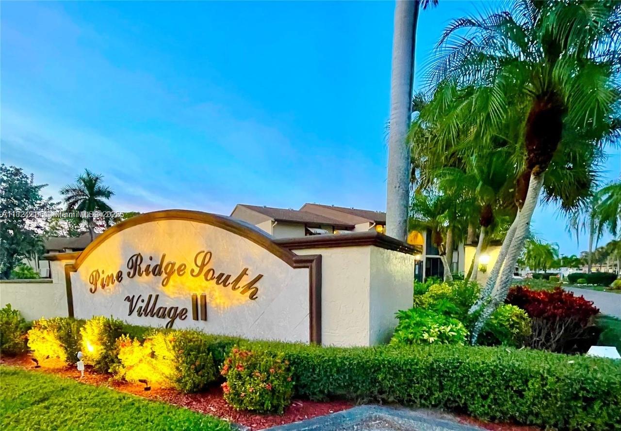 224 Pine Hov Cir #D-2, Green Acres, Florida image 2