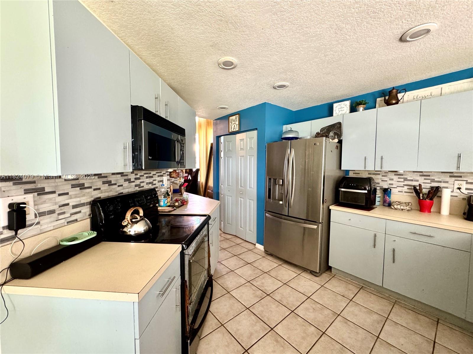 17088 NW 19th St, Pembroke Pines, Florida image 10