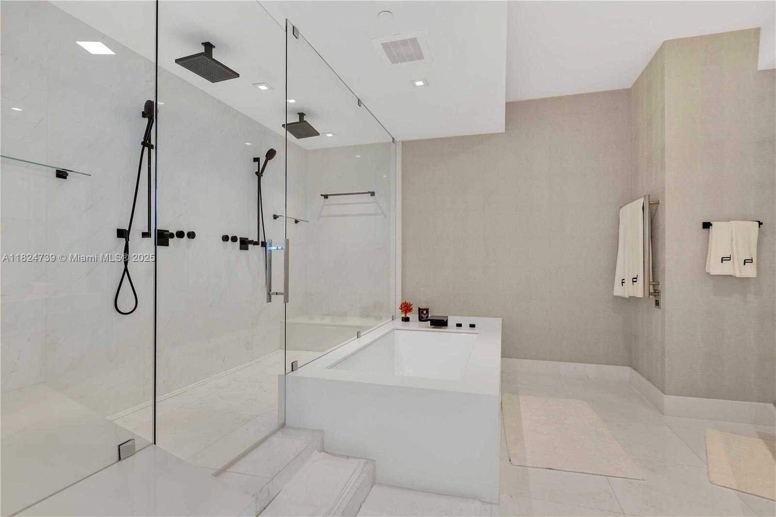 18555 Collins Ave #4605, Sunny Isles Beach, Florida image 23