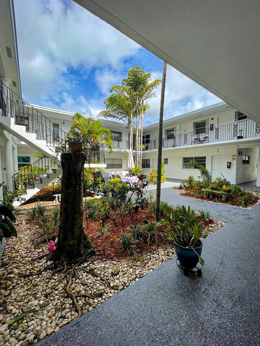 3515 Van Buren St #106, Hollywood, Florida image 17