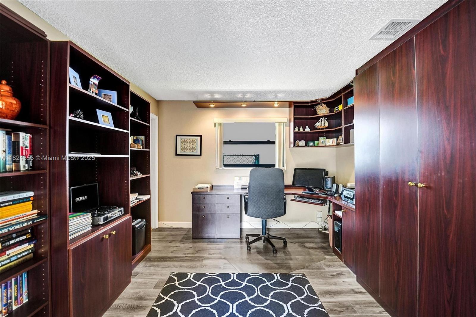 3128 Peachtree Cir, Davie, Florida image 48