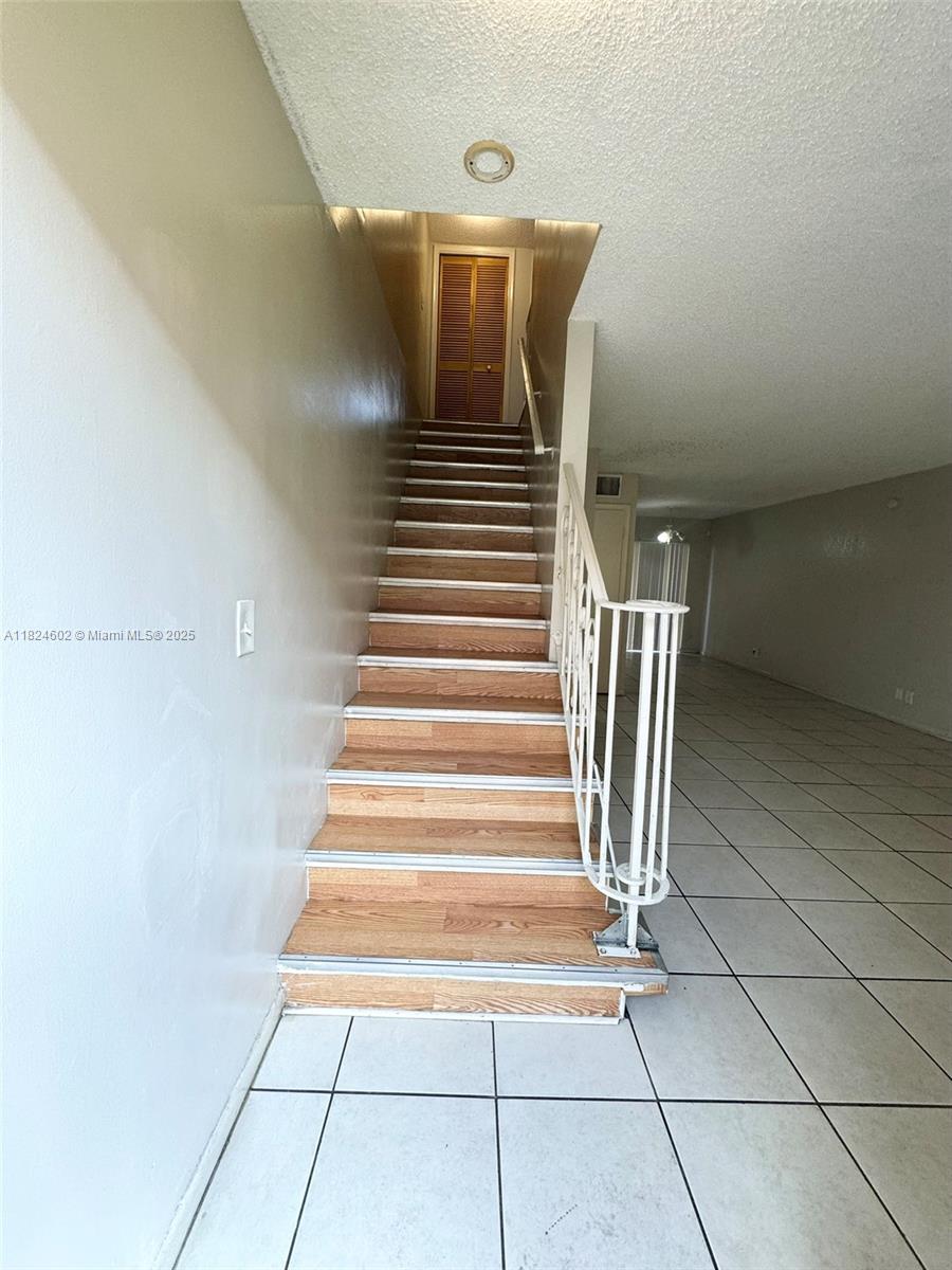 2562 NW 52nd Ave #B18, Lauderhill, Florida image 12