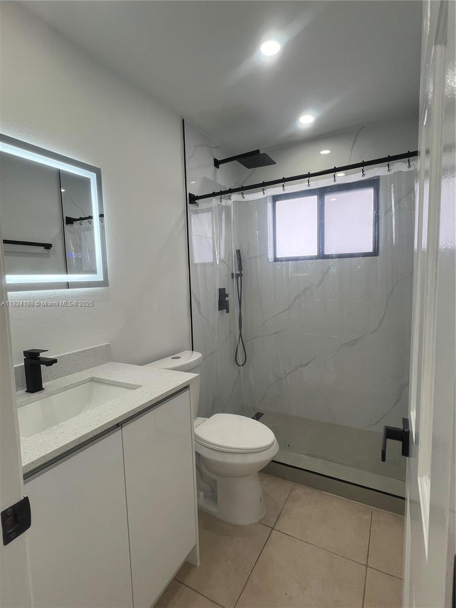 2368 NW 33rd St, Miami, Florida image 25
