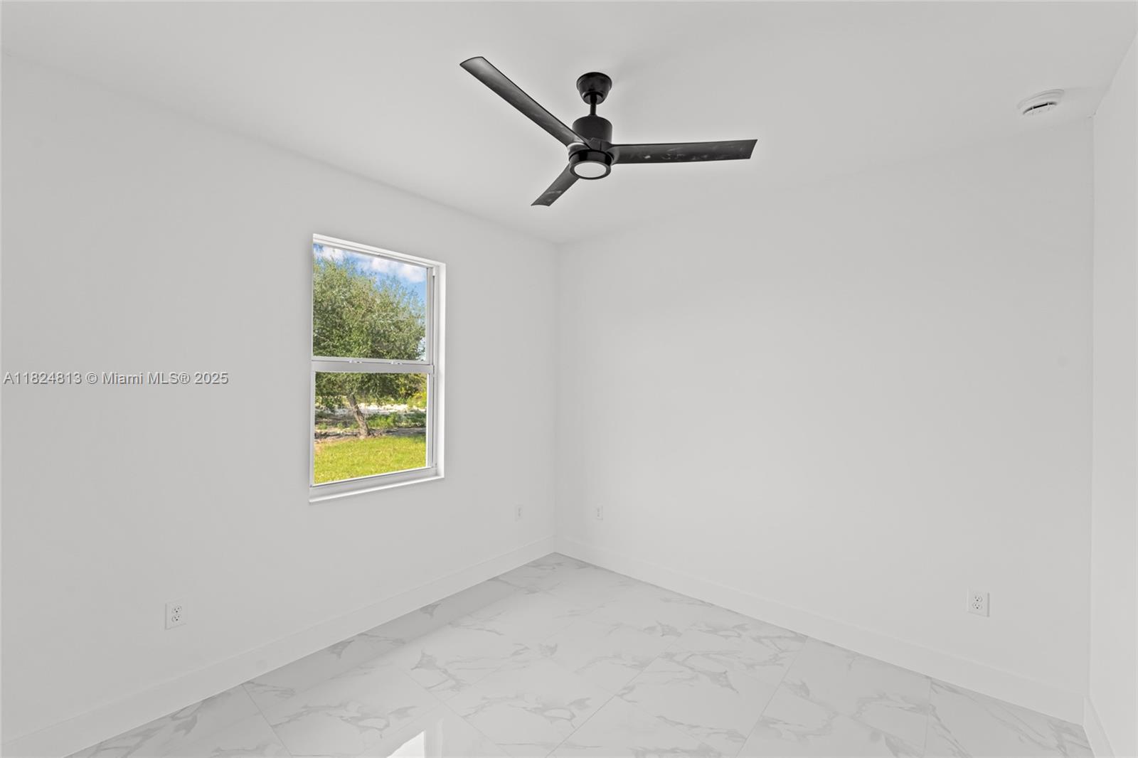 Residential, Lehigh Acres, Florida image 31