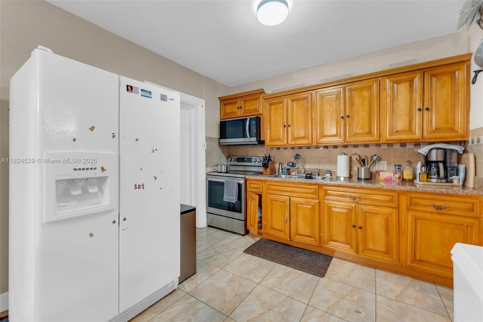 643 NE 130th St, North Miami, Florida image 10