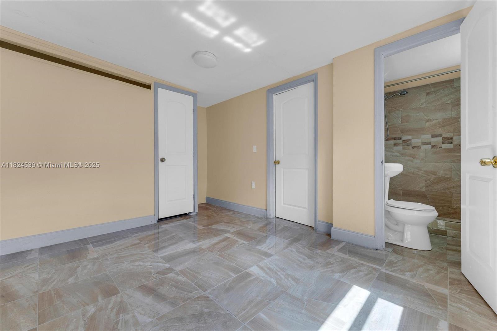 643 NE 130th St, North Miami, Florida image 18
