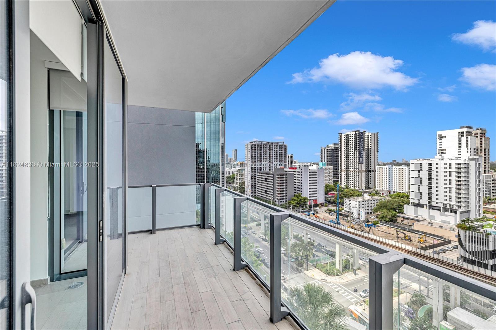 88 SW 7th St #1006, Miami, Florida image 11