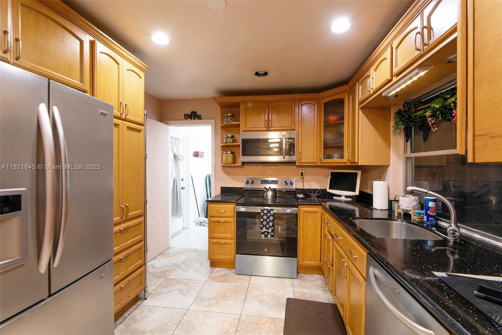 6701 NW 6th St, Margate, Florida image 10