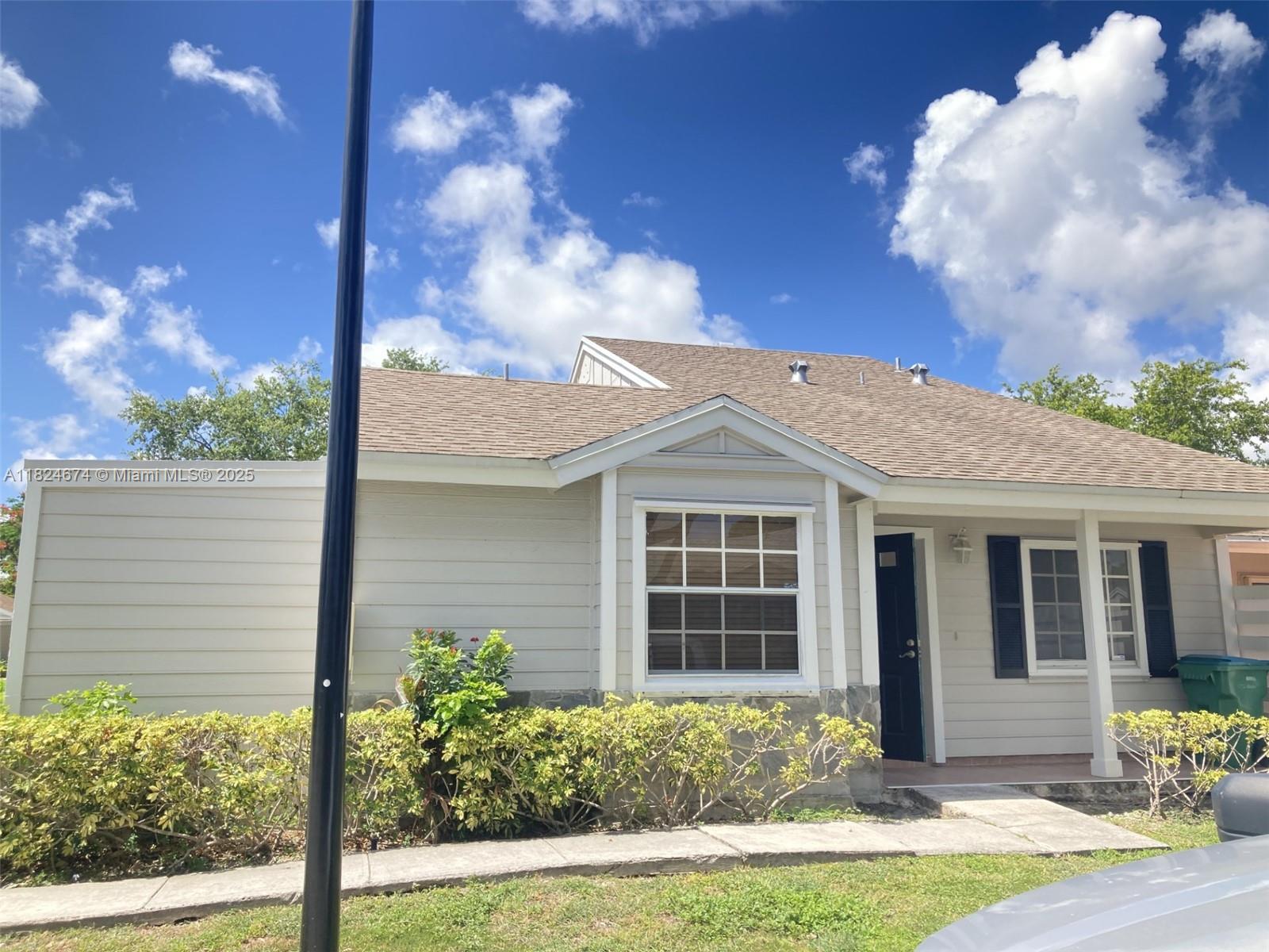 Property photo # 0