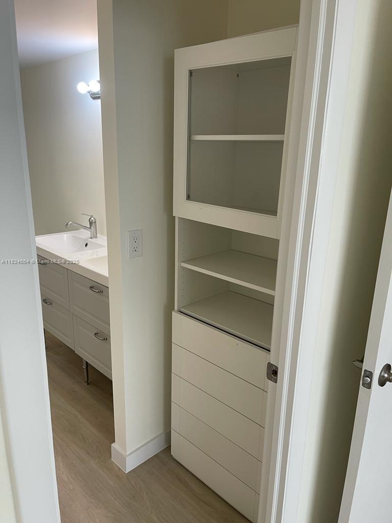2500 Parkview #2020, Hallandale Beach, Florida image 11
