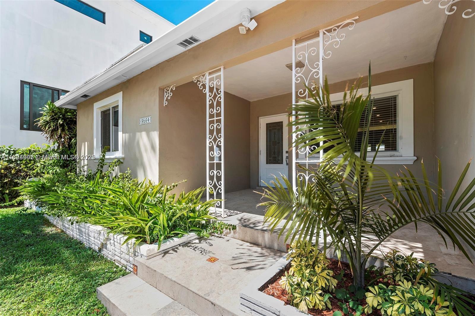 9564 Carlyle Ave Unit 00, Surfside, Florida 33154