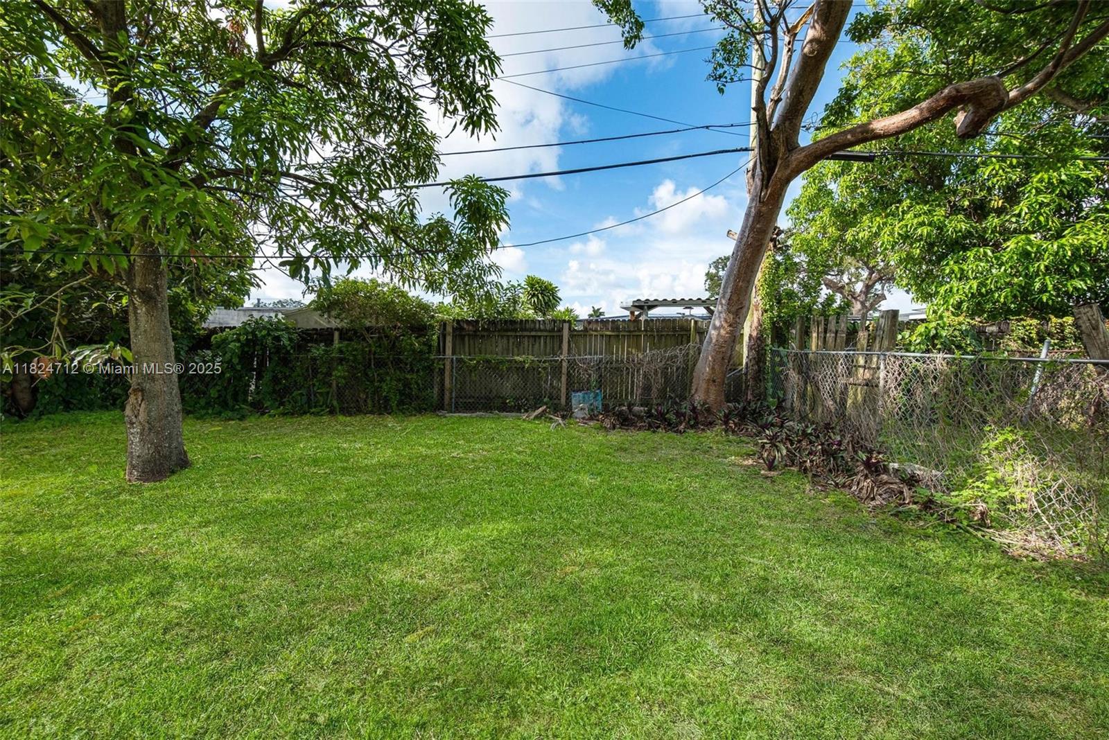 2410 NW 170th Ter, Miami Gardens, Florida image 12