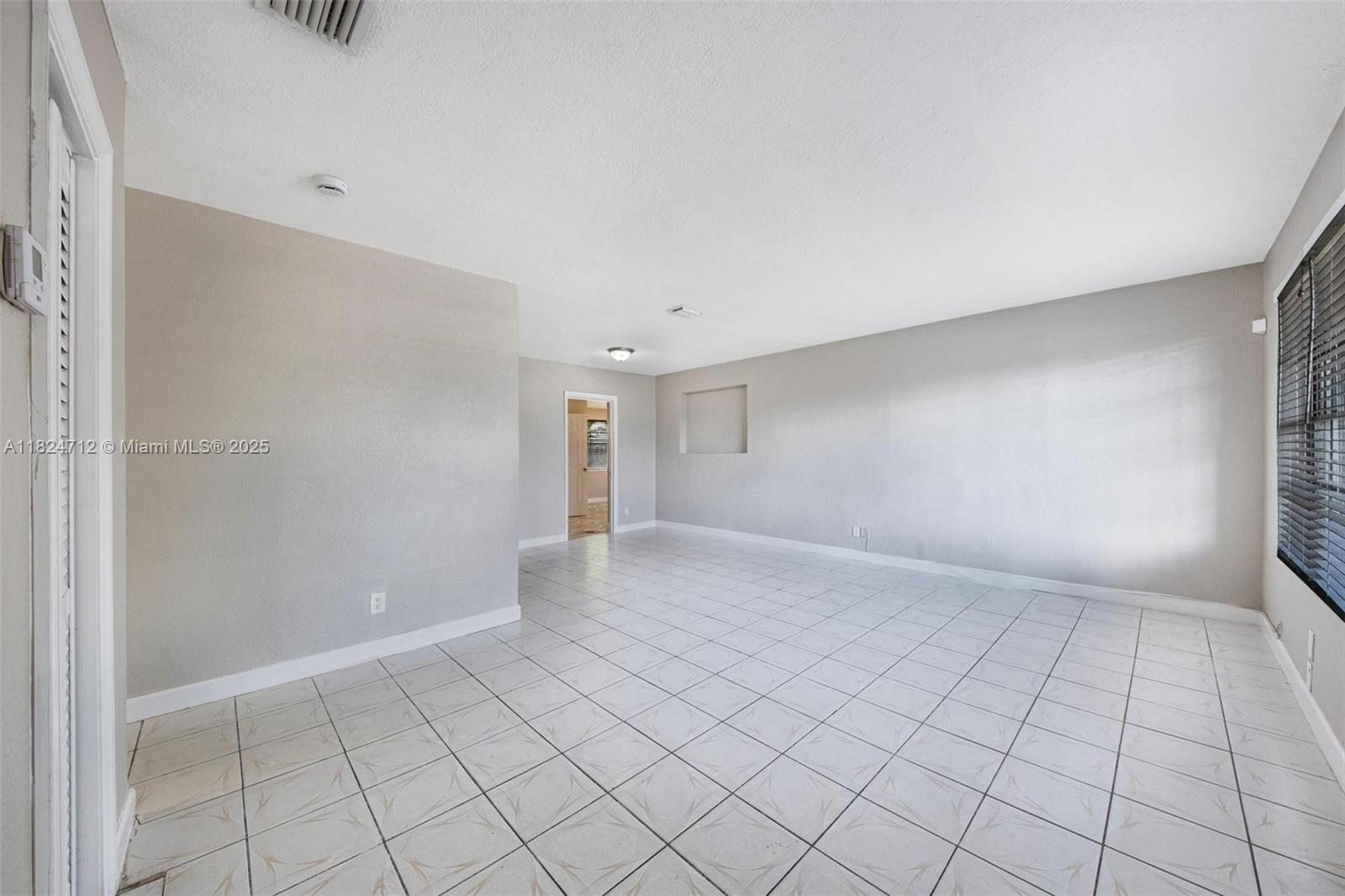 2410 NW 170th Ter, Miami Gardens, Florida image 20