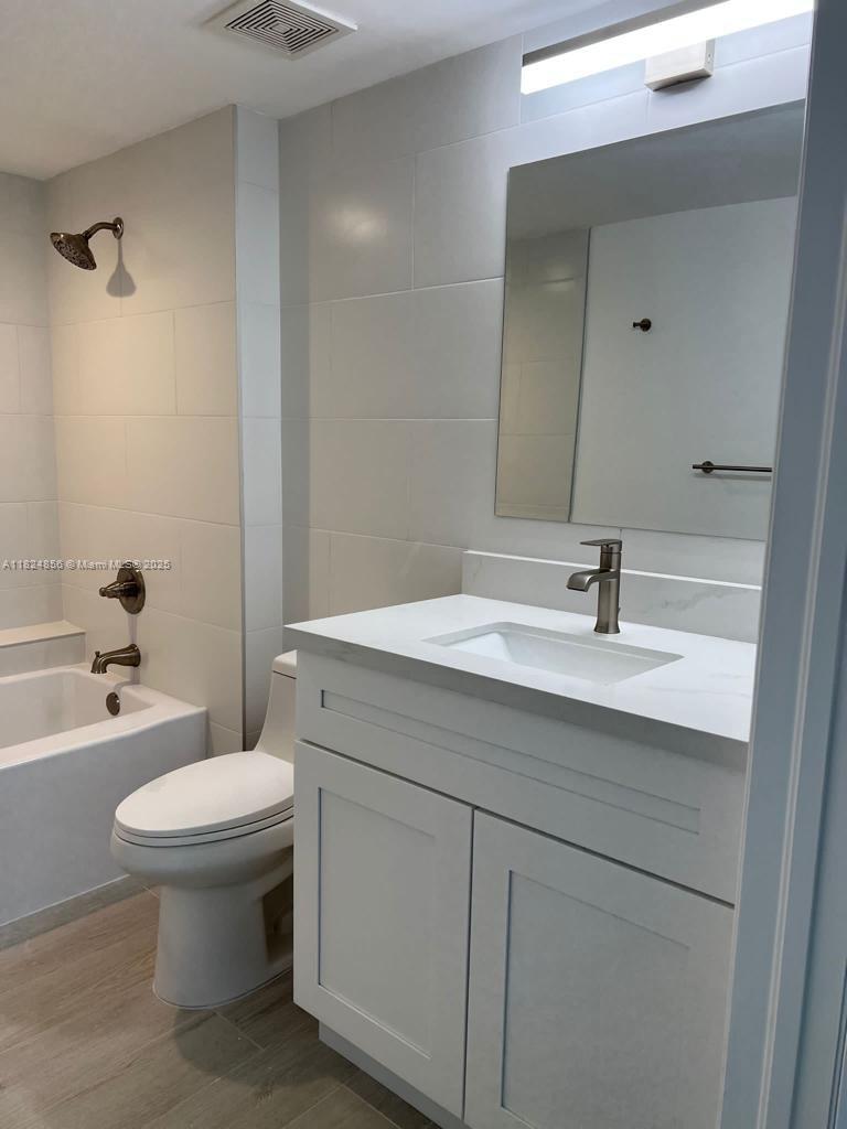 1155 Brickell Bay Dr #1202, Miami, Florida image 19