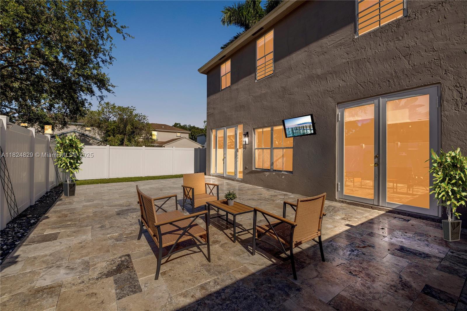 20709 NW 1st St, Pembroke Pines, Florida image 2