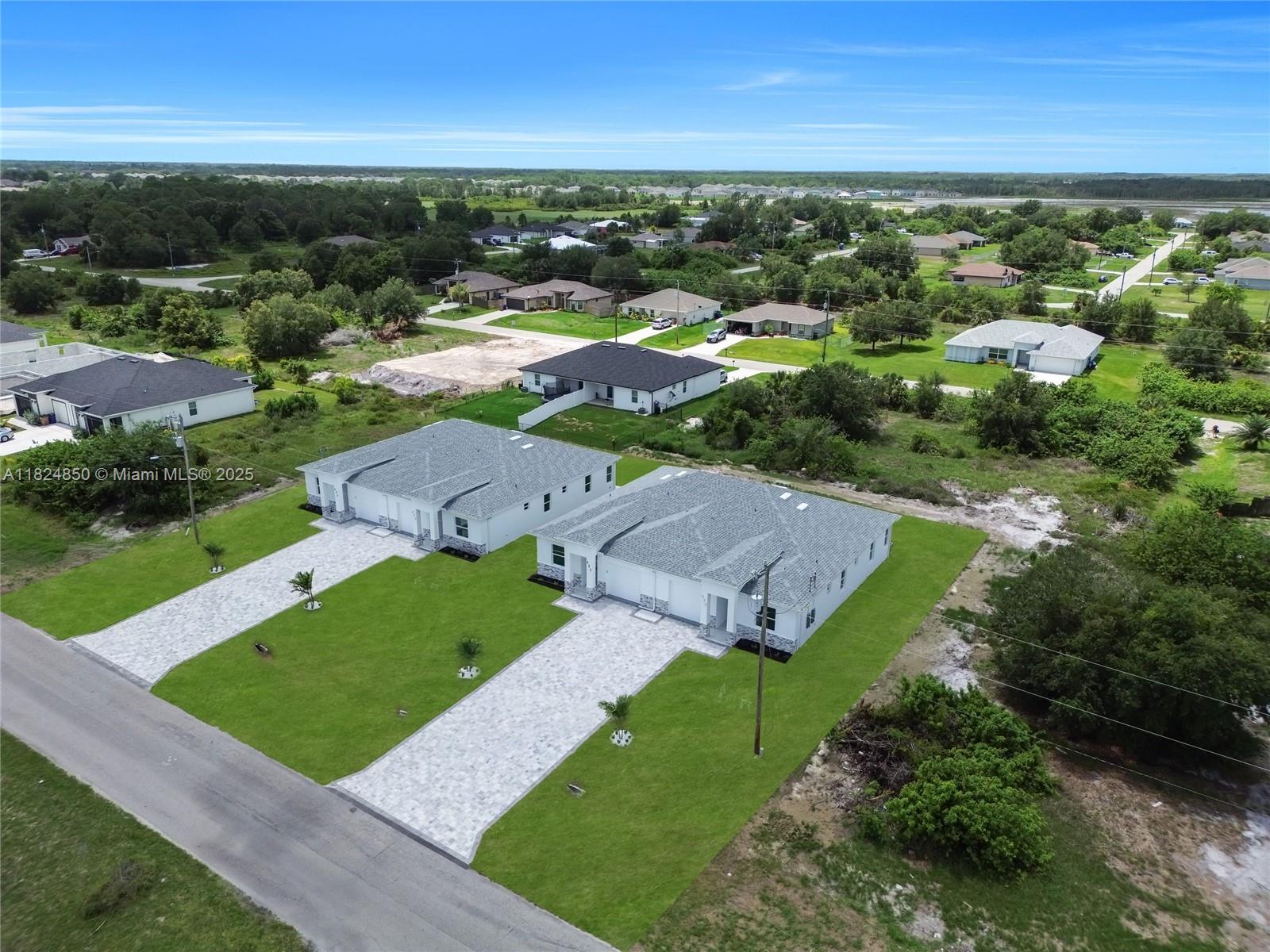420-422 Grant Ave, Lehigh Acres, Florida image 7