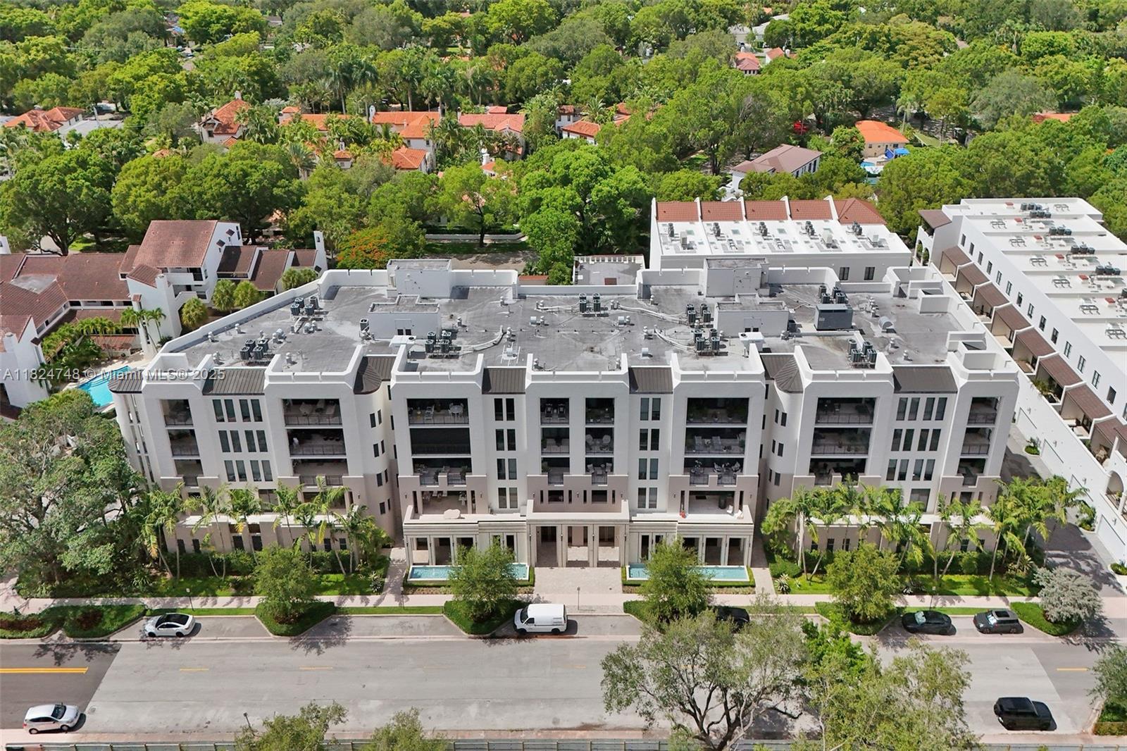 718 Valencia Ave #204, Coral Gables, Florida image 2
