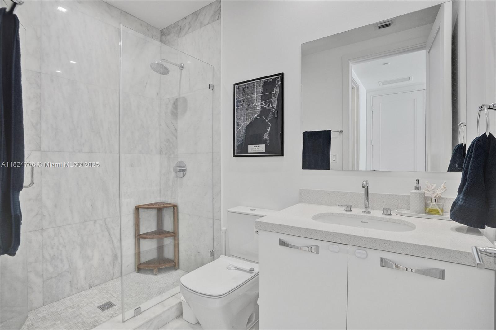 718 Valencia Ave #204, Coral Gables, Florida image 21