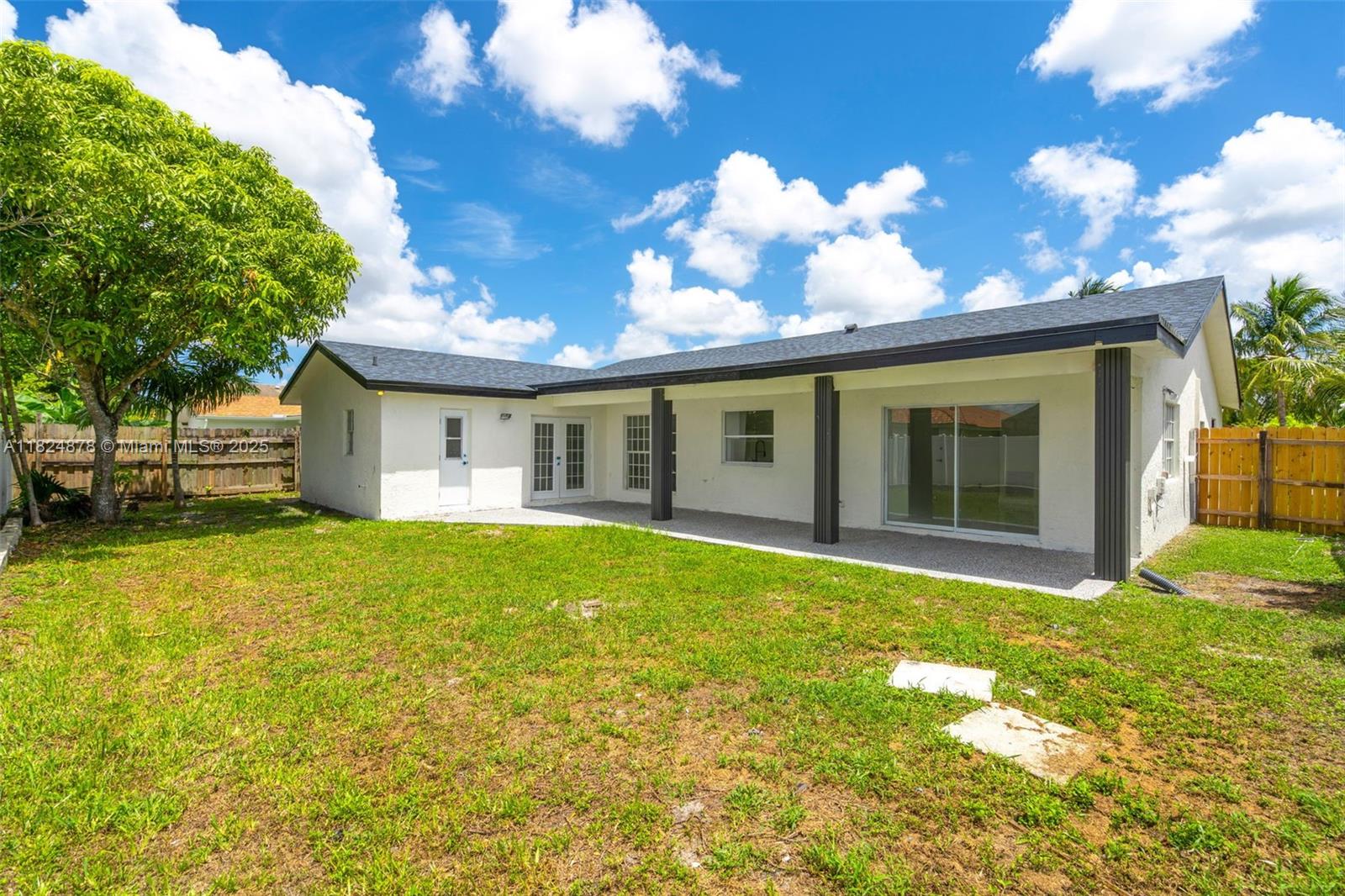 7441 NW 38th Ct, Lauderhill, Florida image 2