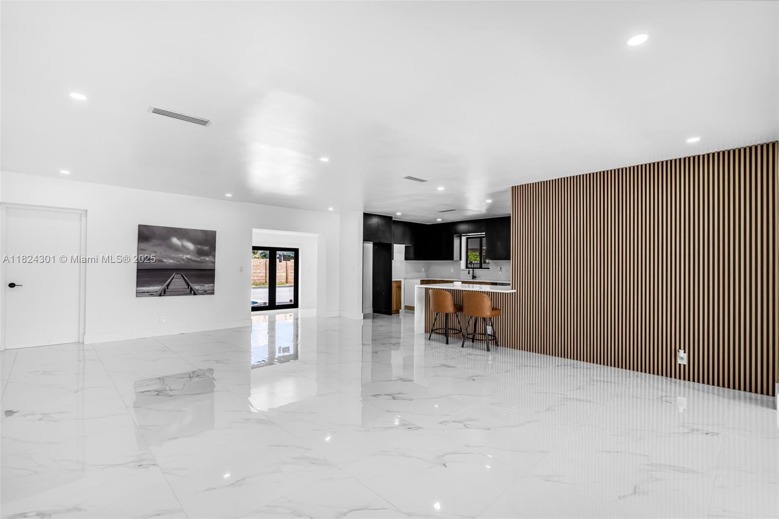 4660 W 8th Pl, Hialeah, Florida image 7