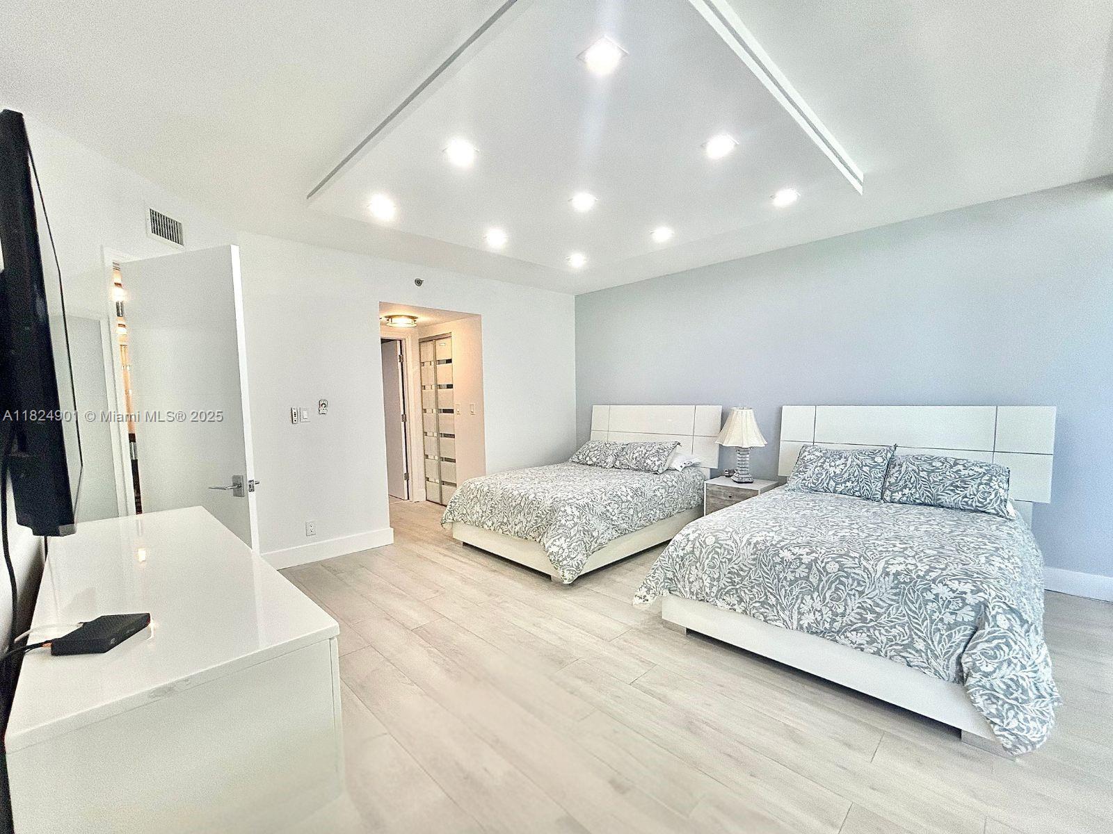 9455 Collins Ave #809, Surfside, Florida image 18