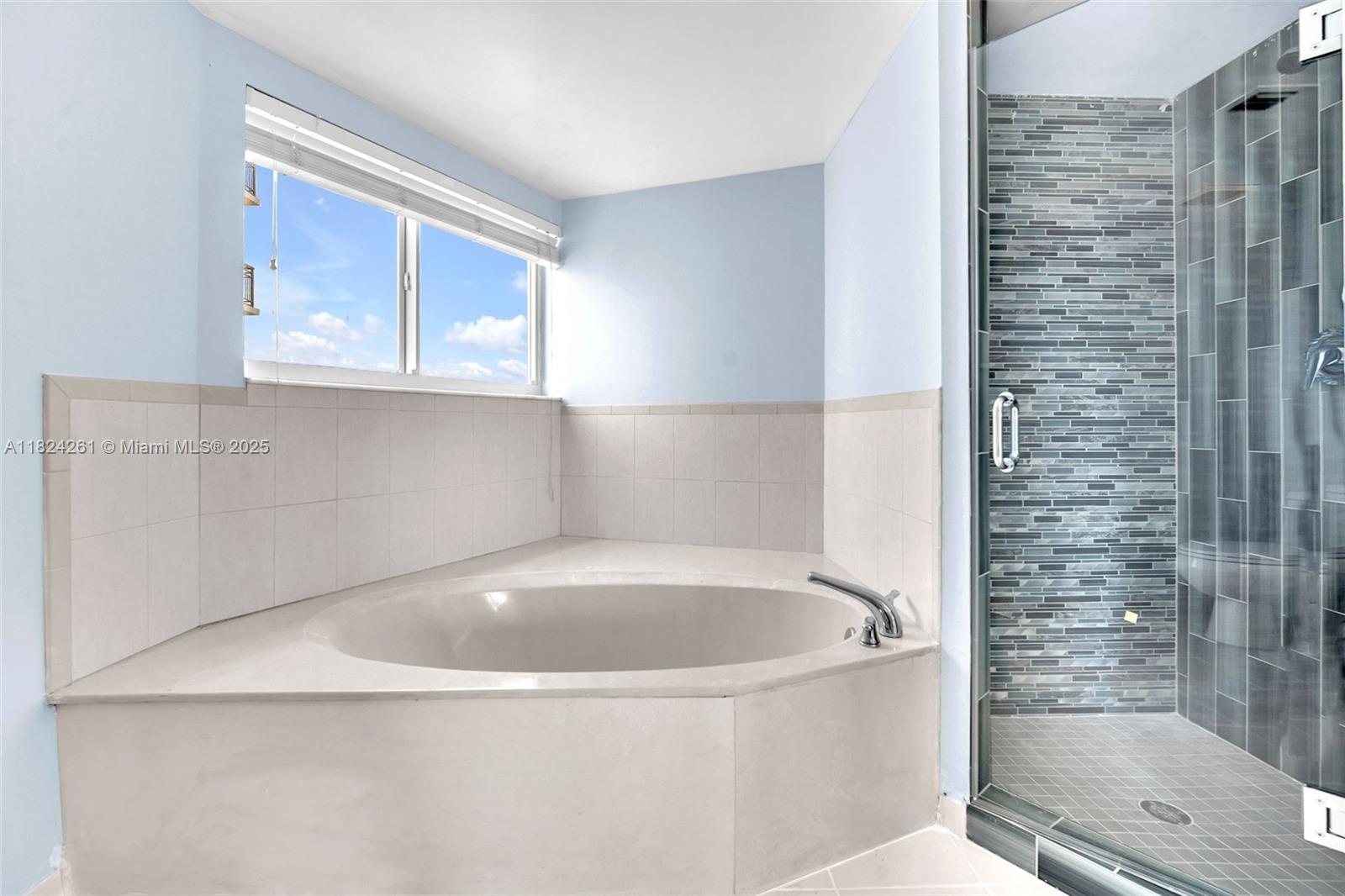 280 SW 20th Rd #904, Miami, Florida image 24