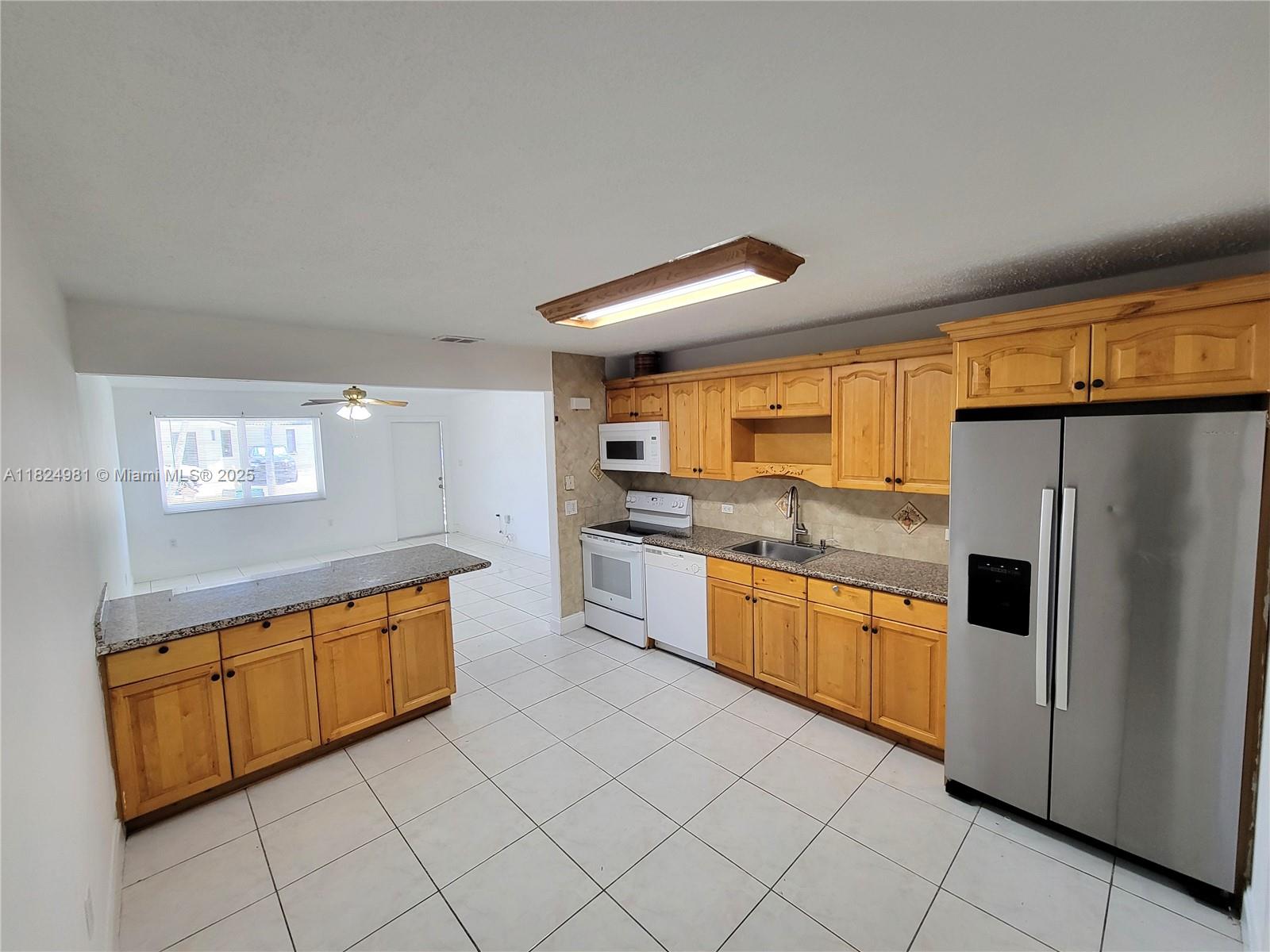 1800 SW 97th Ave, Miramar, Florida image 17