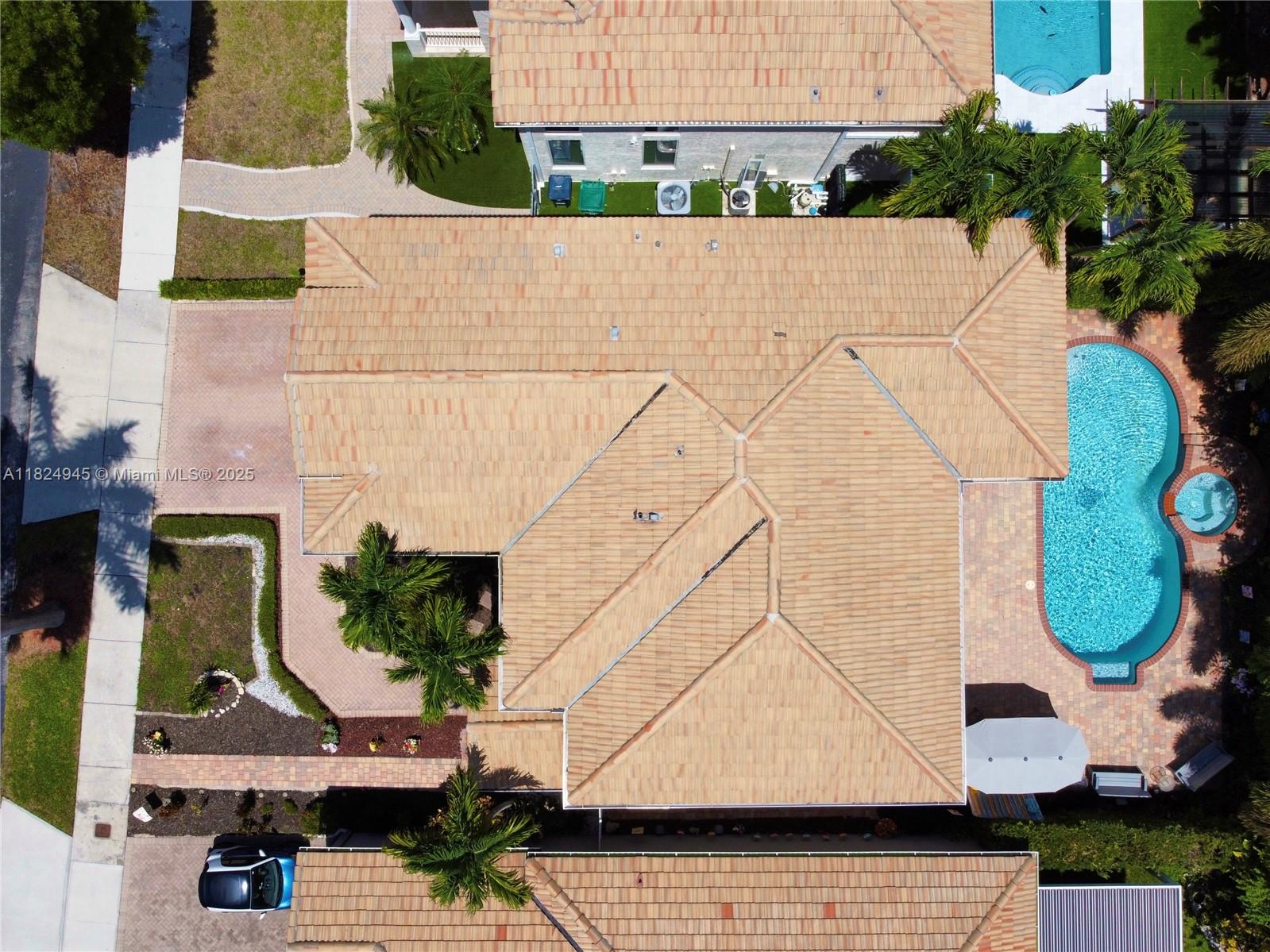 11360 NW 48th Ter, Doral, Florida image 3