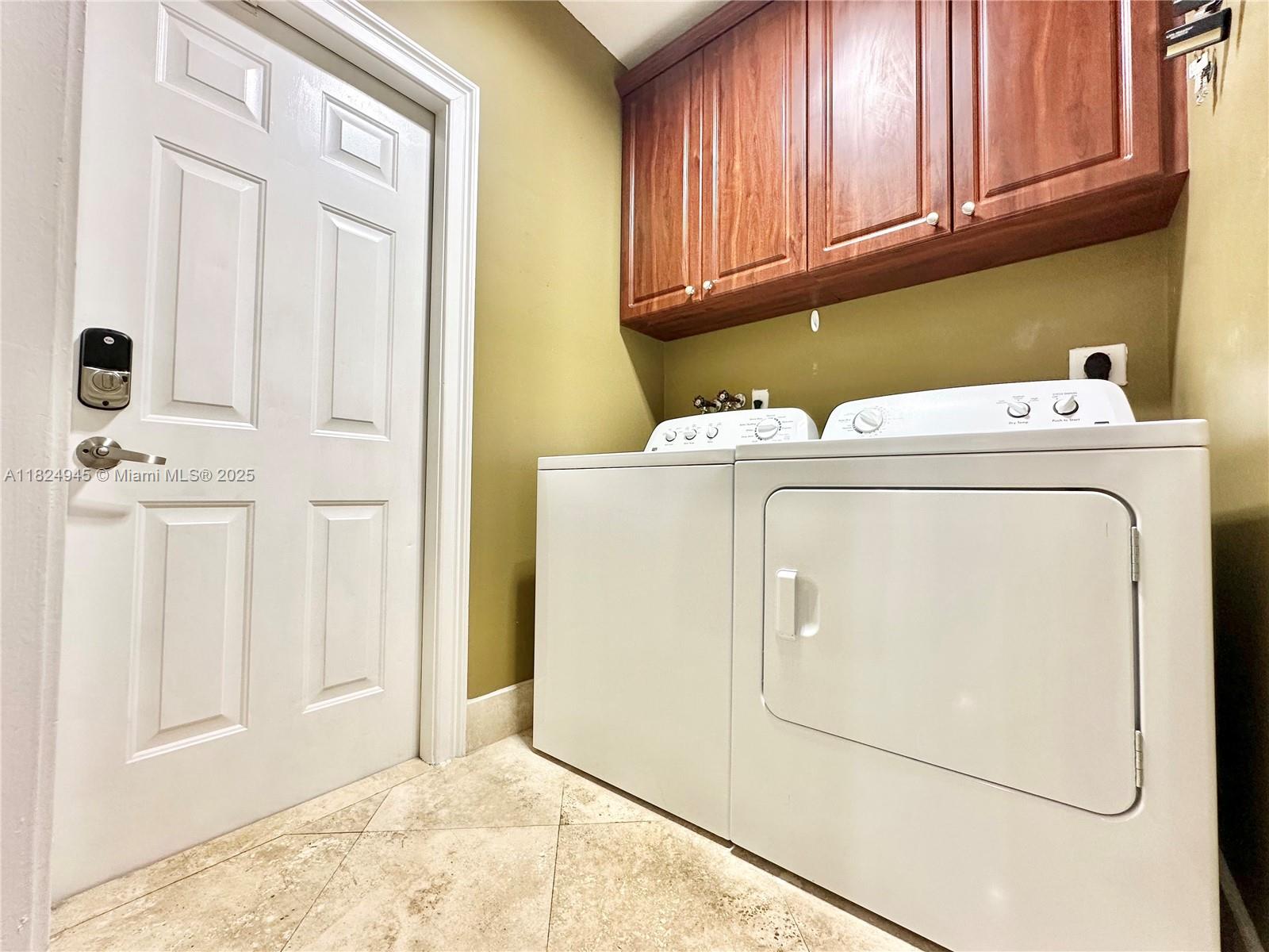 11360 NW 48th Ter, Doral, Florida image 30