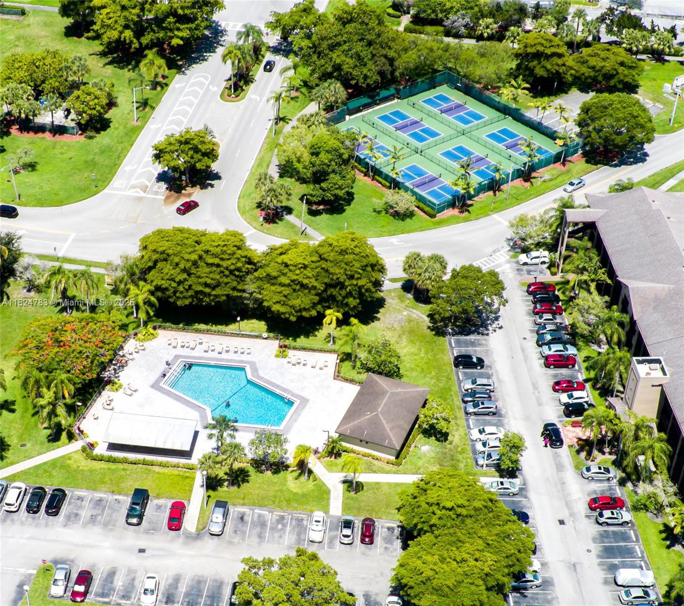 901 SW 141st Ave #303M, Pembroke Pines, Florida image 46