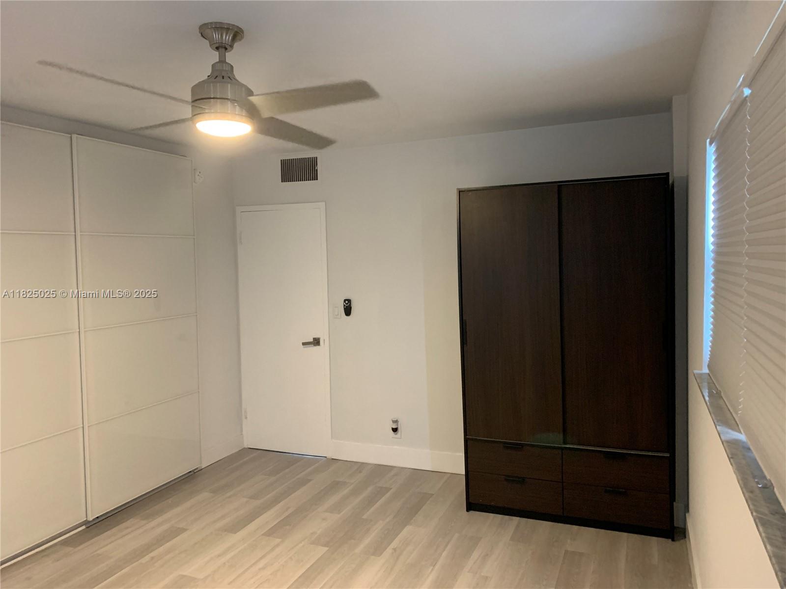 2555 NE 11th St #509, Fort Lauderdale, Florida image 21