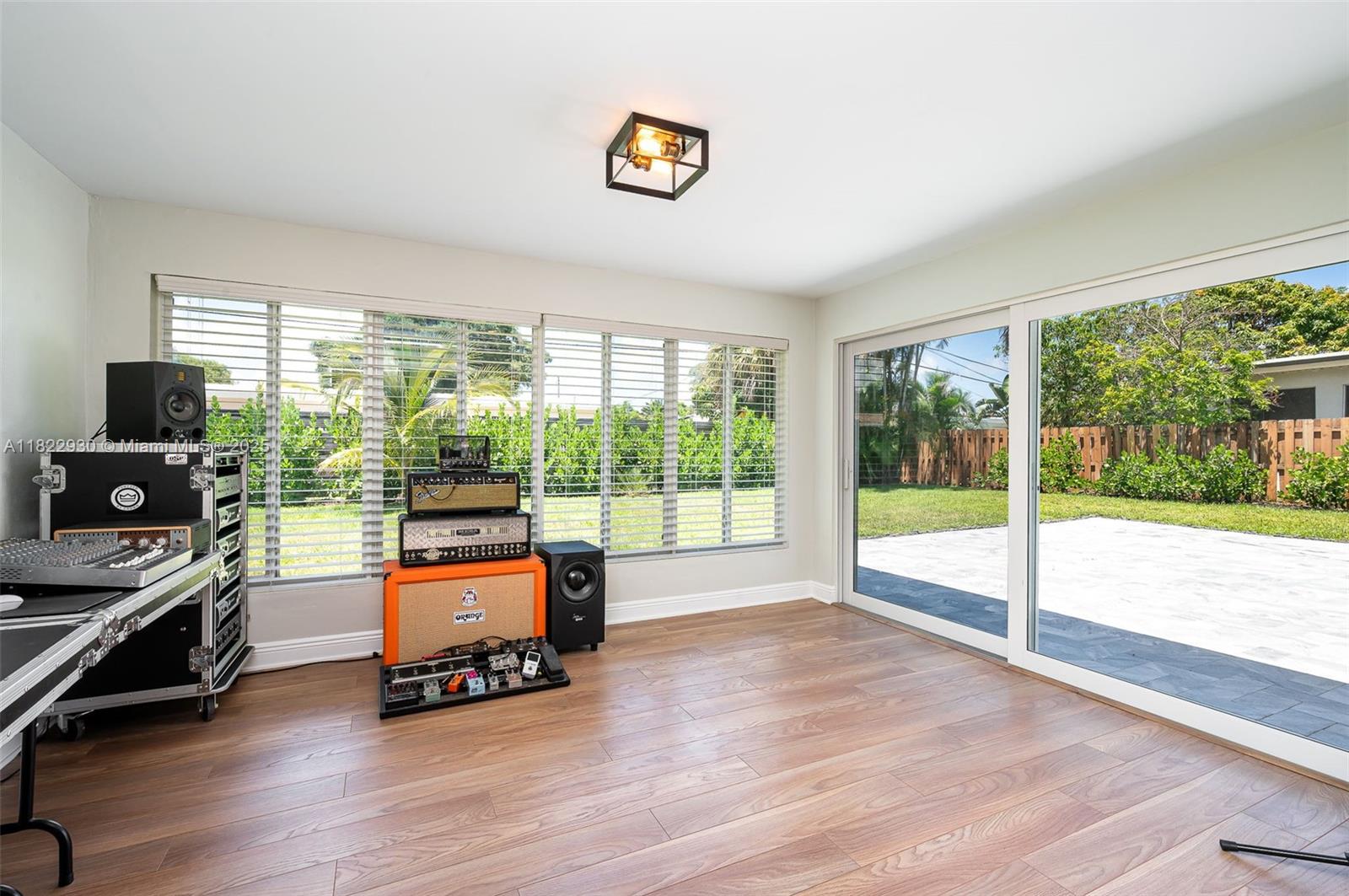 435 NE 36th St, Boca Raton, Florida image 16