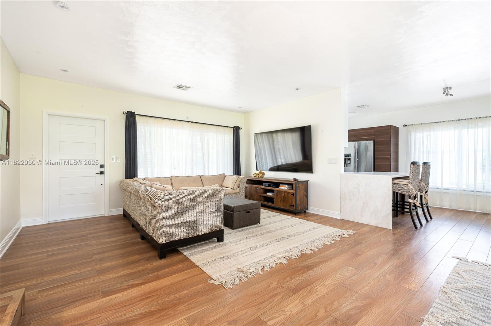 435 NE 36th St, Boca Raton, Florida image 7